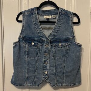 Universal Thread Light Blue Denim Vest